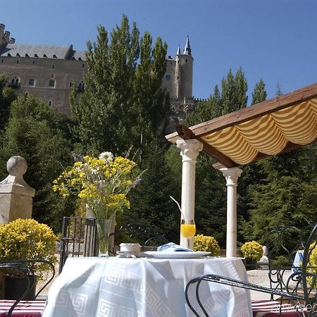 סגוביה Hotel Alcazar מסעדה תמונה